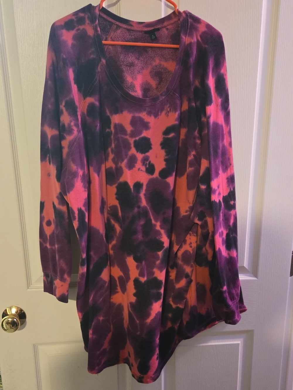 Tie-Dye Long Sleeve Crewneck - Purple & Pink